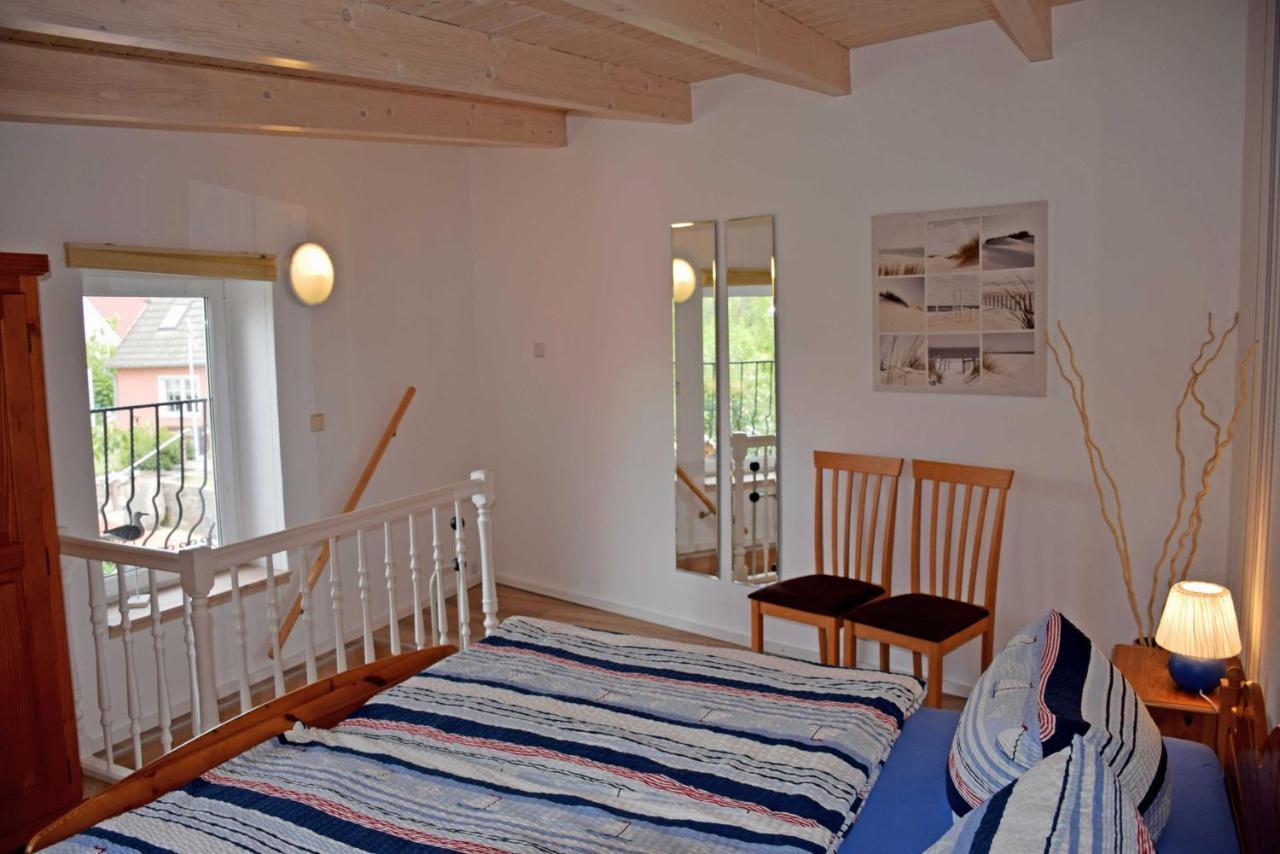 Ferienhaus Zum Hafen In Altefaehr Екстер'єр фото