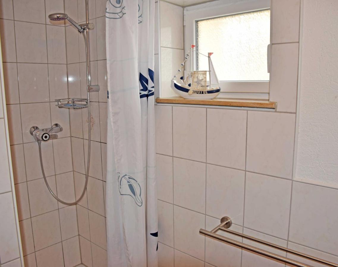 Ferienhaus Zum Hafen In Altefaehr Екстер'єр фото