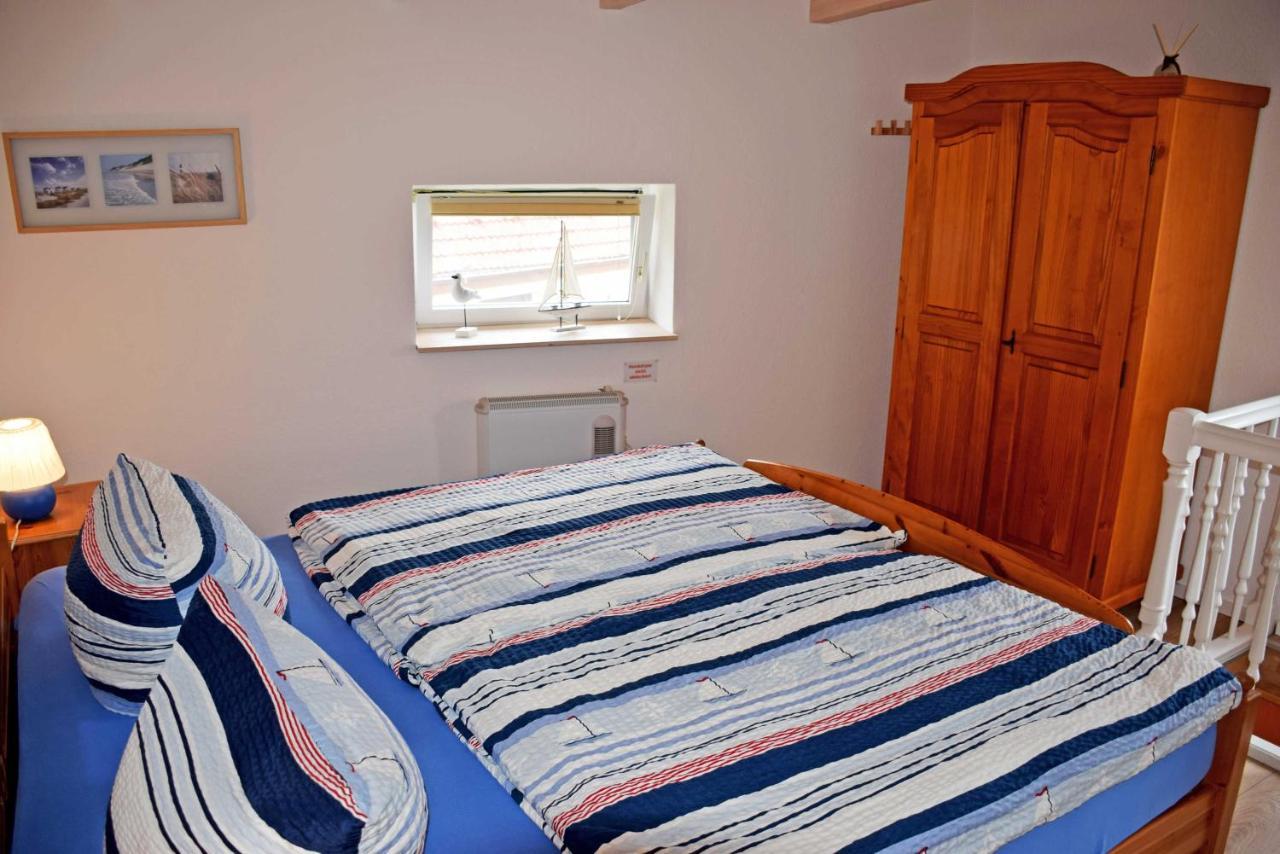 Ferienhaus Zum Hafen In Altefaehr Екстер'єр фото